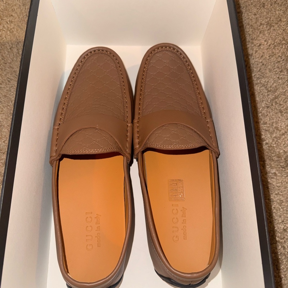Gucci Men's Tan Leather Loafers